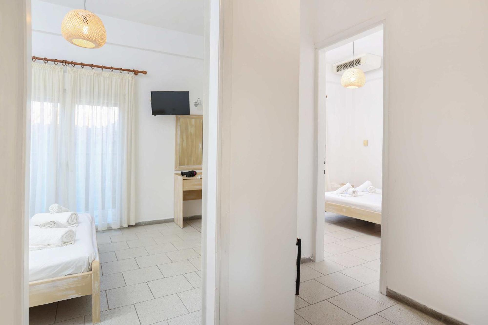 Spanos Apartments Anna'S Lodge Πολύχρονο Εξωτερικό φωτογραφία