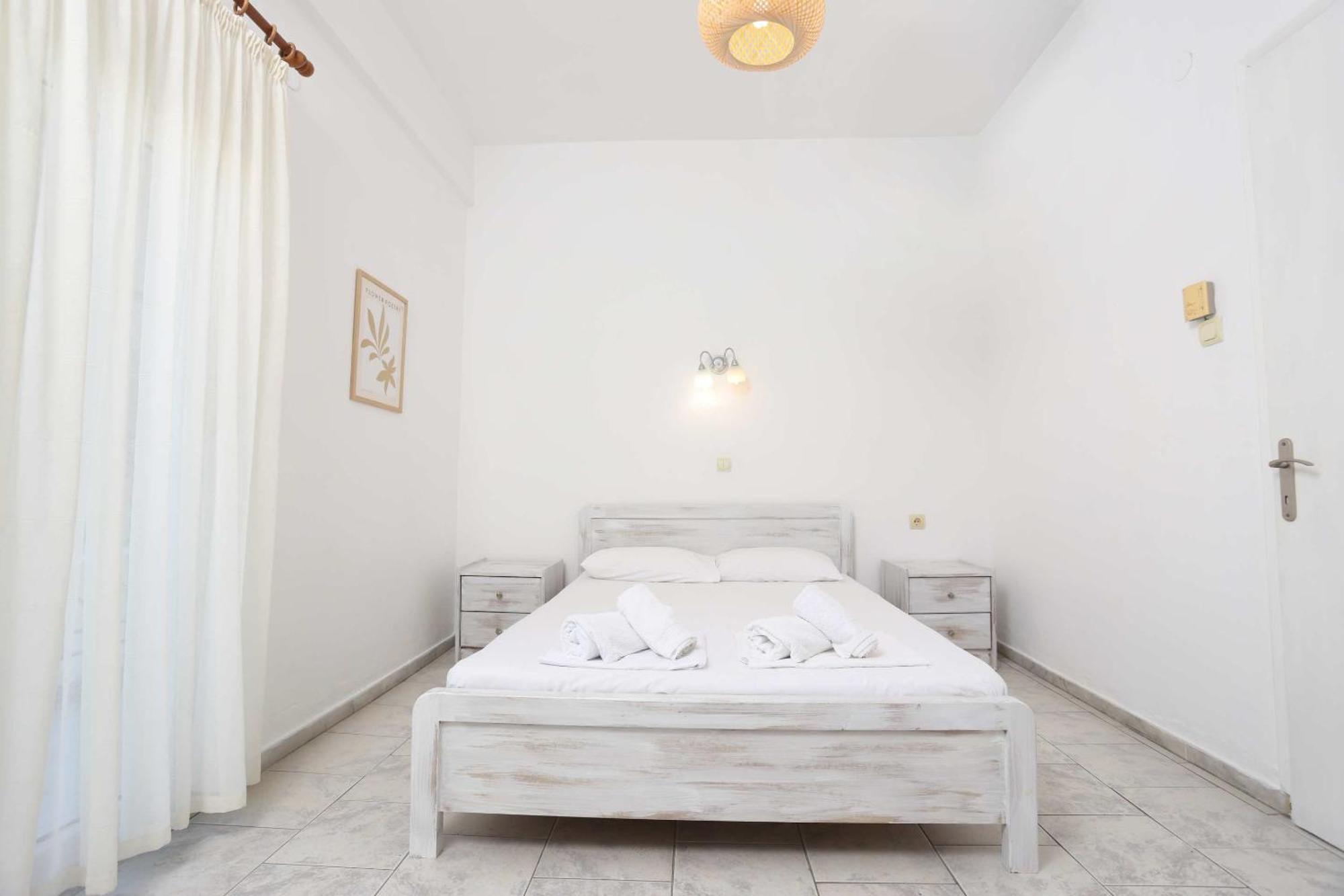 Spanos Apartments Anna'S Lodge Πολύχρονο Εξωτερικό φωτογραφία